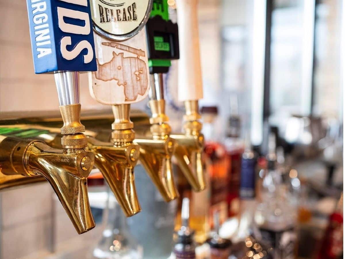 What Drink To Serve At Brunch At Ivy By The Lake