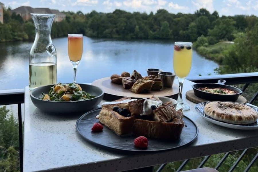 Mediterranean Cuisine Ideal For Lakeside Dining